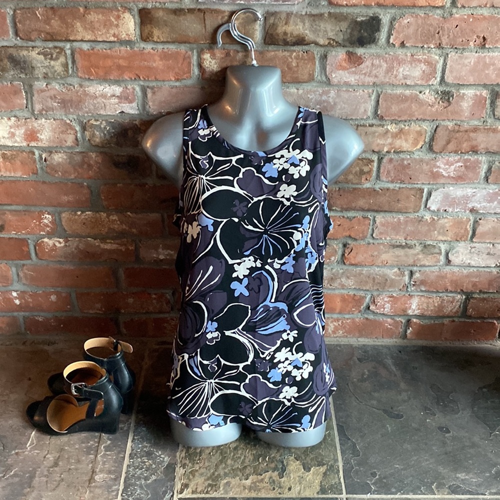 Ann Taylor loft shell size extra small